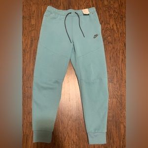 Nike Tech fleece joggers, Color: Teal/Black, size Medium